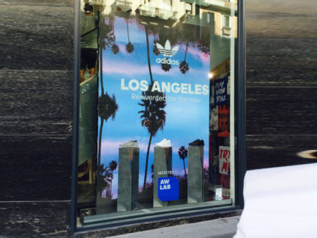 noleggio ledscreen per vetrina | adidas_temporapix